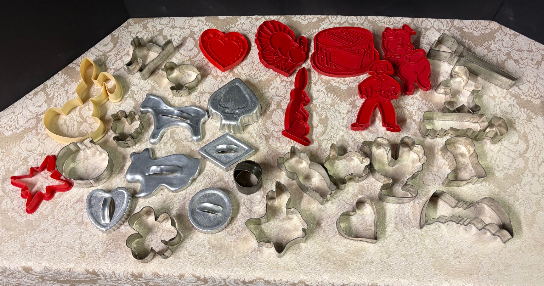 30 Vintage Cookie Cutters  - image 1 of 5