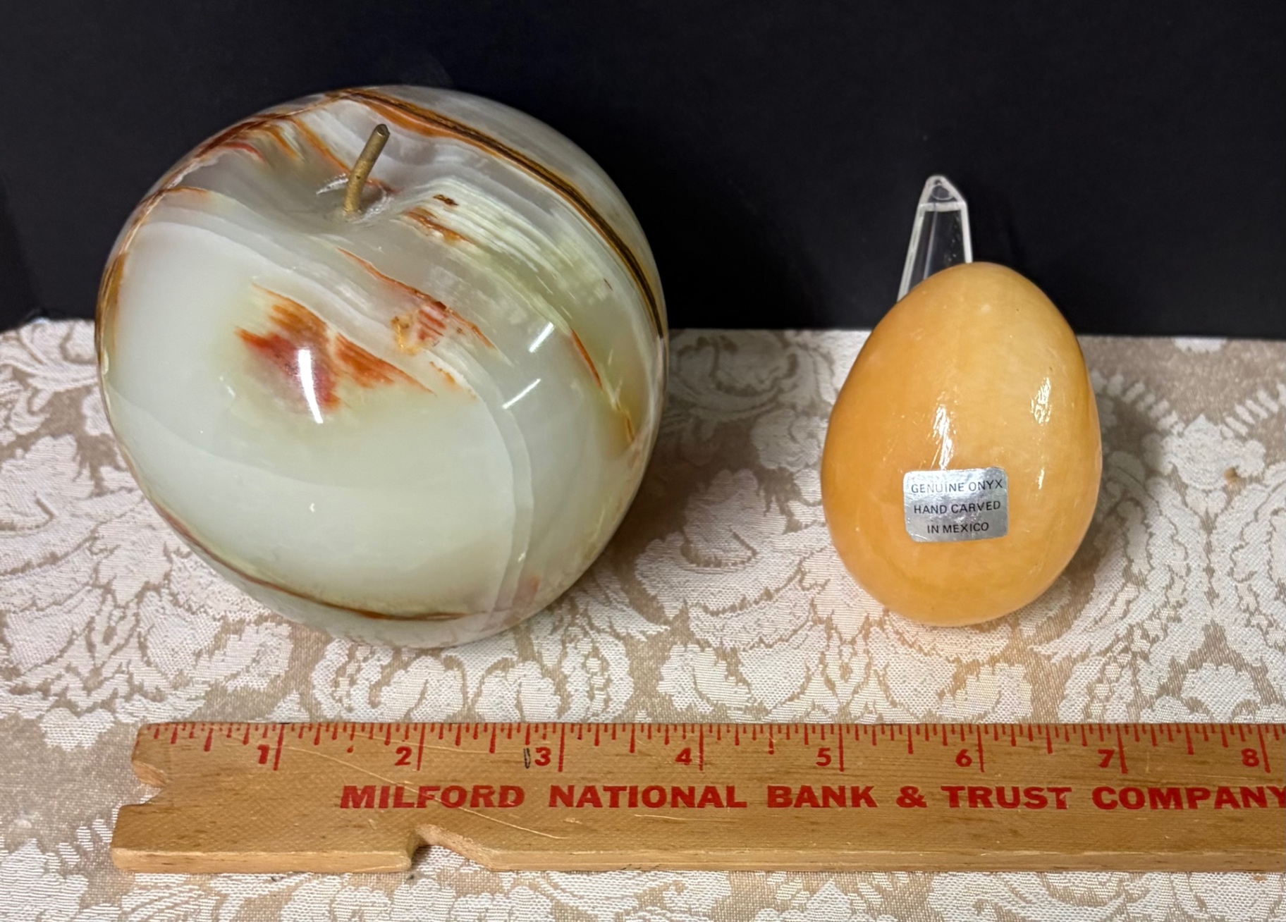 Onyx Apple and Egg - image 1 of 3
