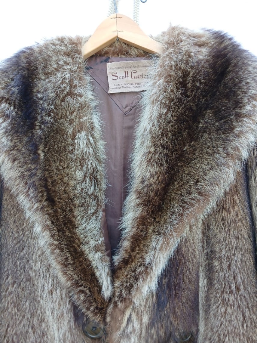 Men’s Vintage  Full Length Raccoon Coat  - image 6 of 8