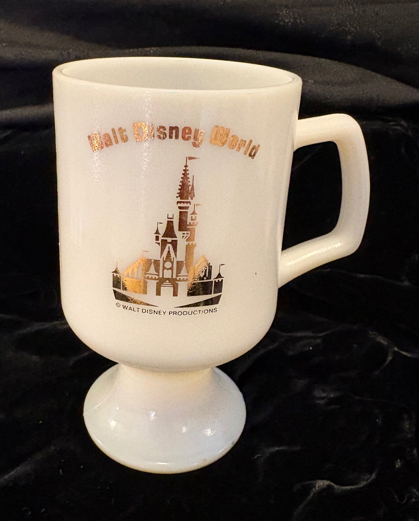 Vintage Cocktail Shaker and Logo Bar Glasses  - image 12 of 18