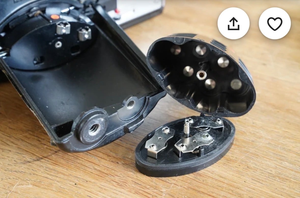 Polaroid Sun 600 Camera and Eumig 8 mm film camera - image 8 of 12