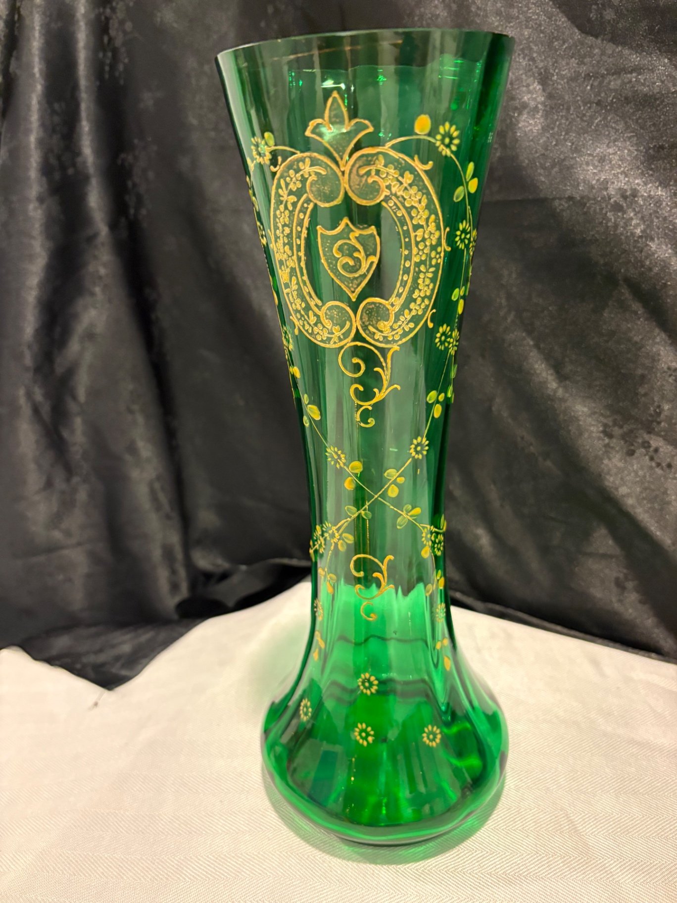 Early 20th century Art Glass - image 2 of 9