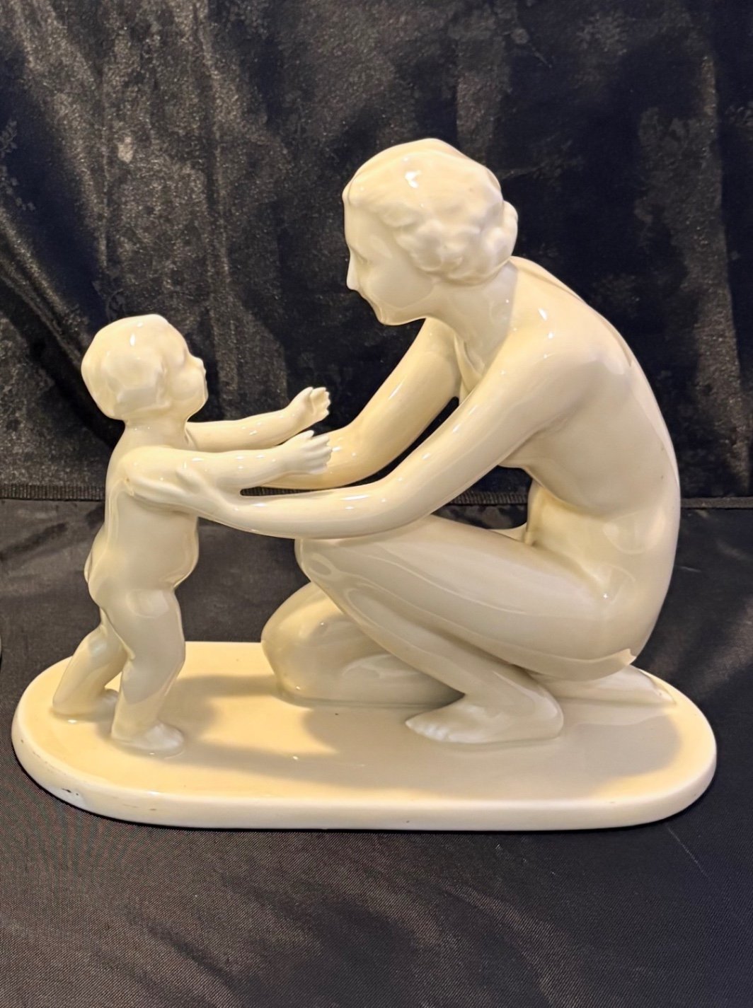 Neu Tettau Bavarian Art Deco Porcelain :  Mother and Child Figurines  - image 4 of 6