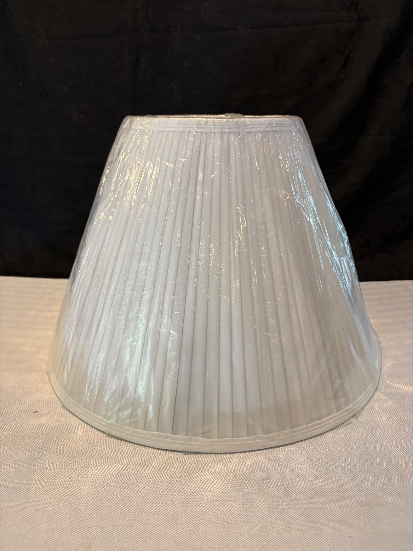 Wildwood Palm Frond Themed Porcelain Lamp, Brand New - image 4 of 5