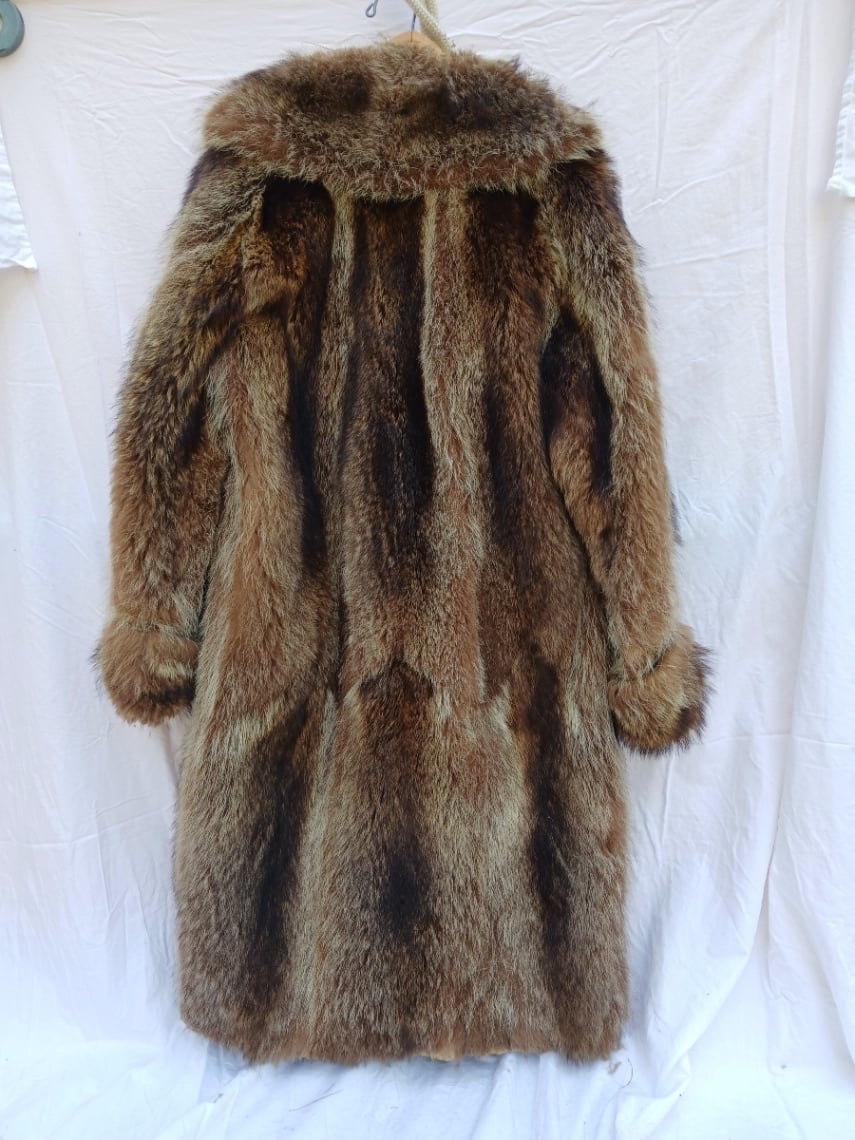 Men’s Vintage  Full Length Raccoon Coat  - image 4 of 8