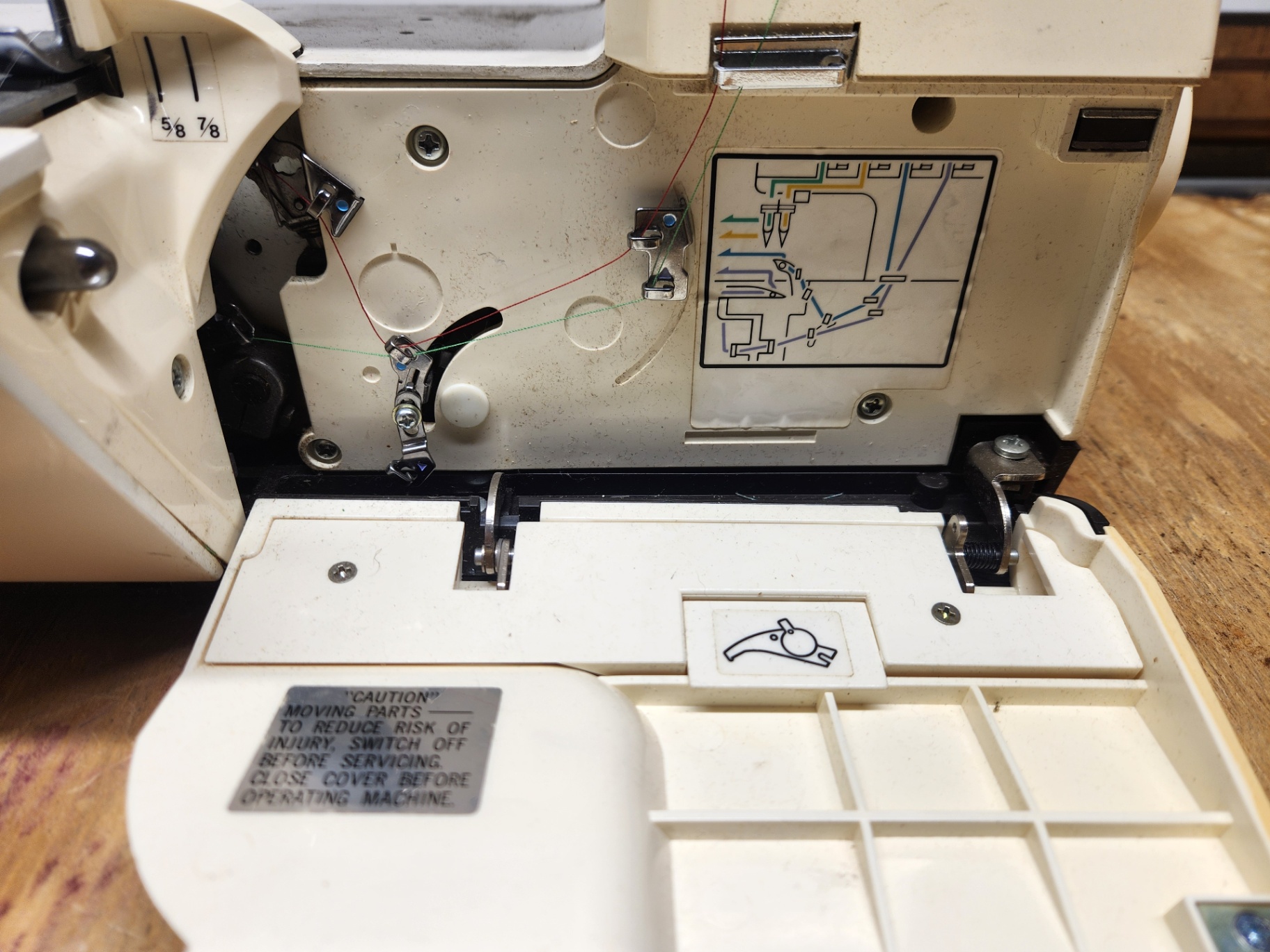 White 734-DW Superlock Sewing Machine - image 4 of 10