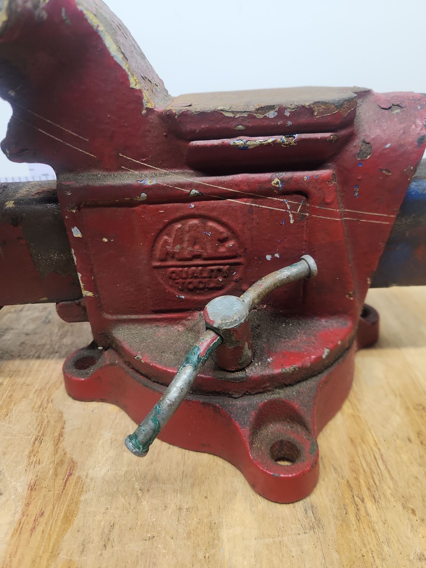 Vise Lot - image 3 of 16