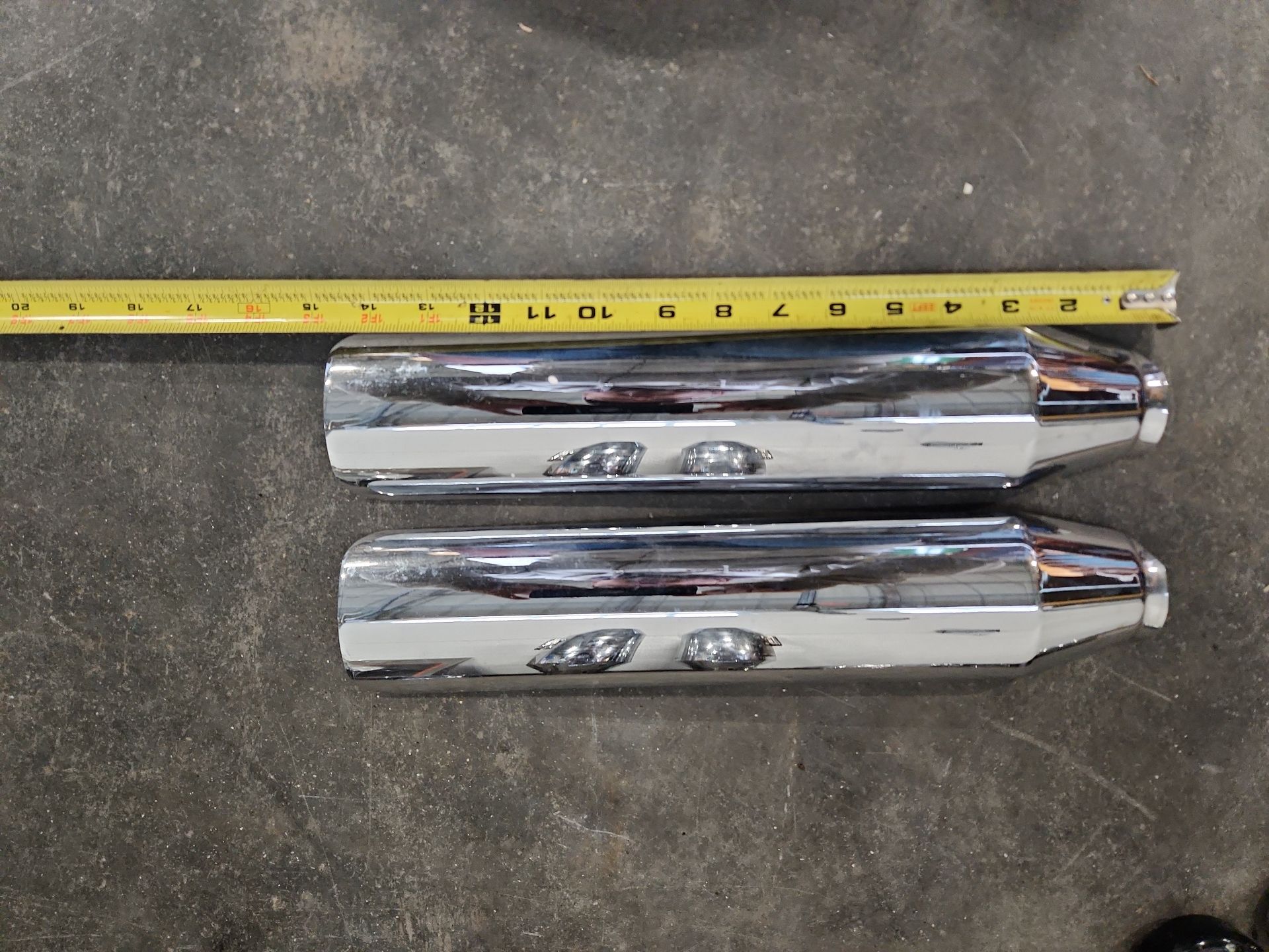 Miscellaneous Motorcycle Parts Lot - image 9 of 32