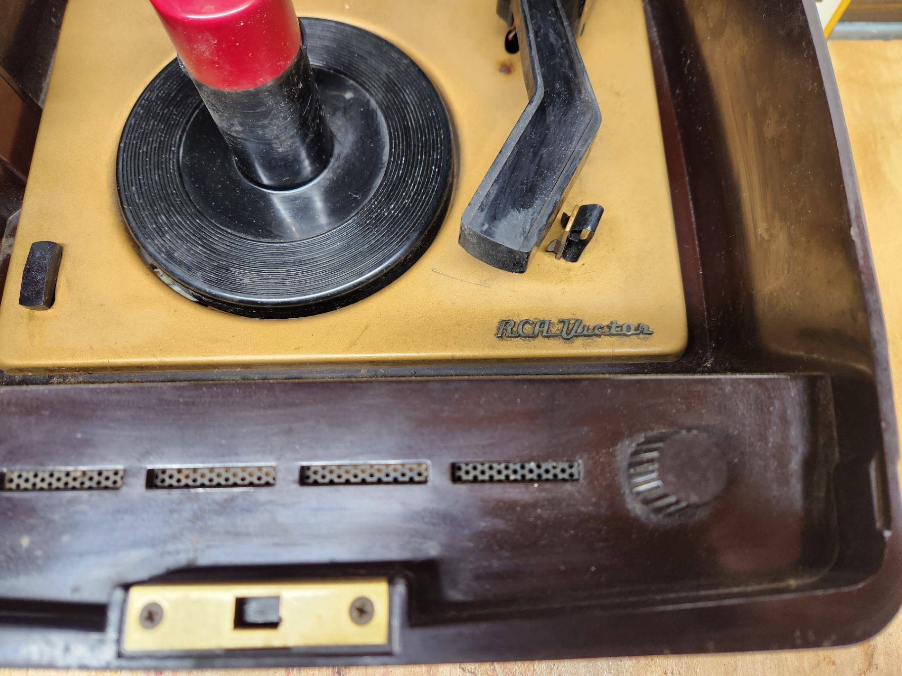 Vintage RCA Victor Victrola 45 Record Player Phonograph 45-EY-3 Bakelite  - image 4 of 10