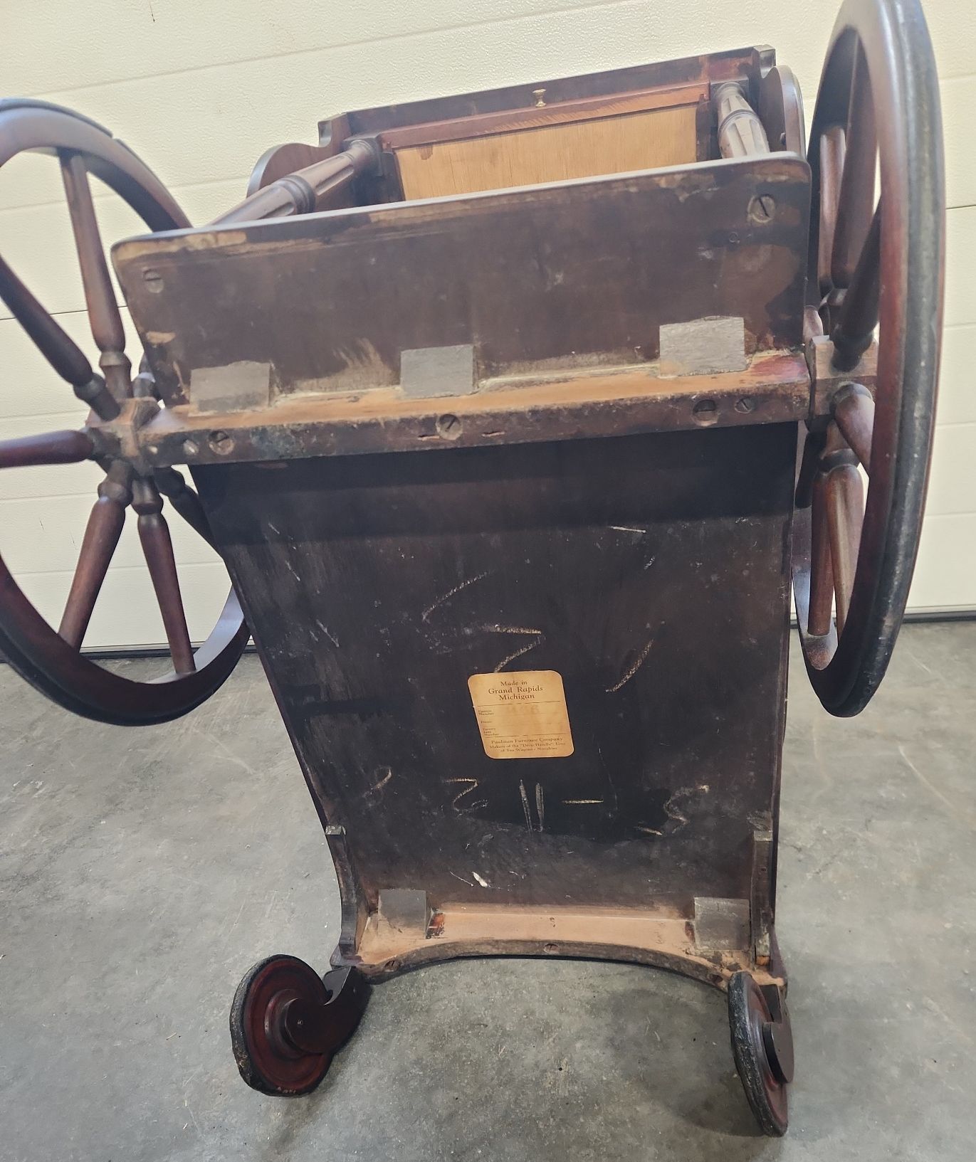 Vintage Grand Rapids Tea Cart - image 19 of 25