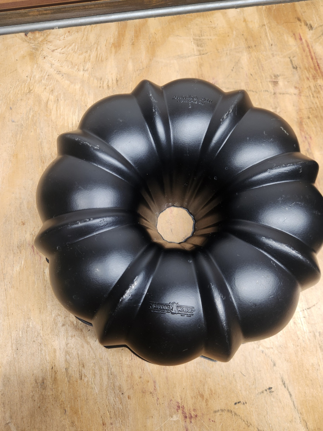Bundt Pans - image 6 of 7