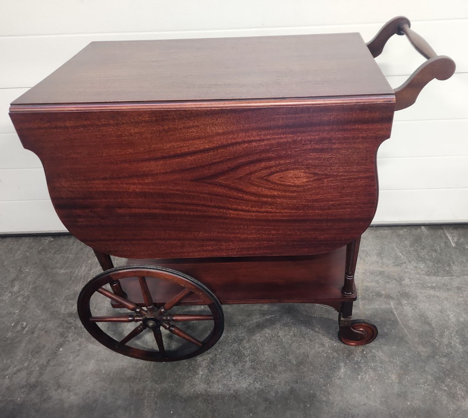 Vintage Grand Rapids Tea Cart - image 3 of 25
