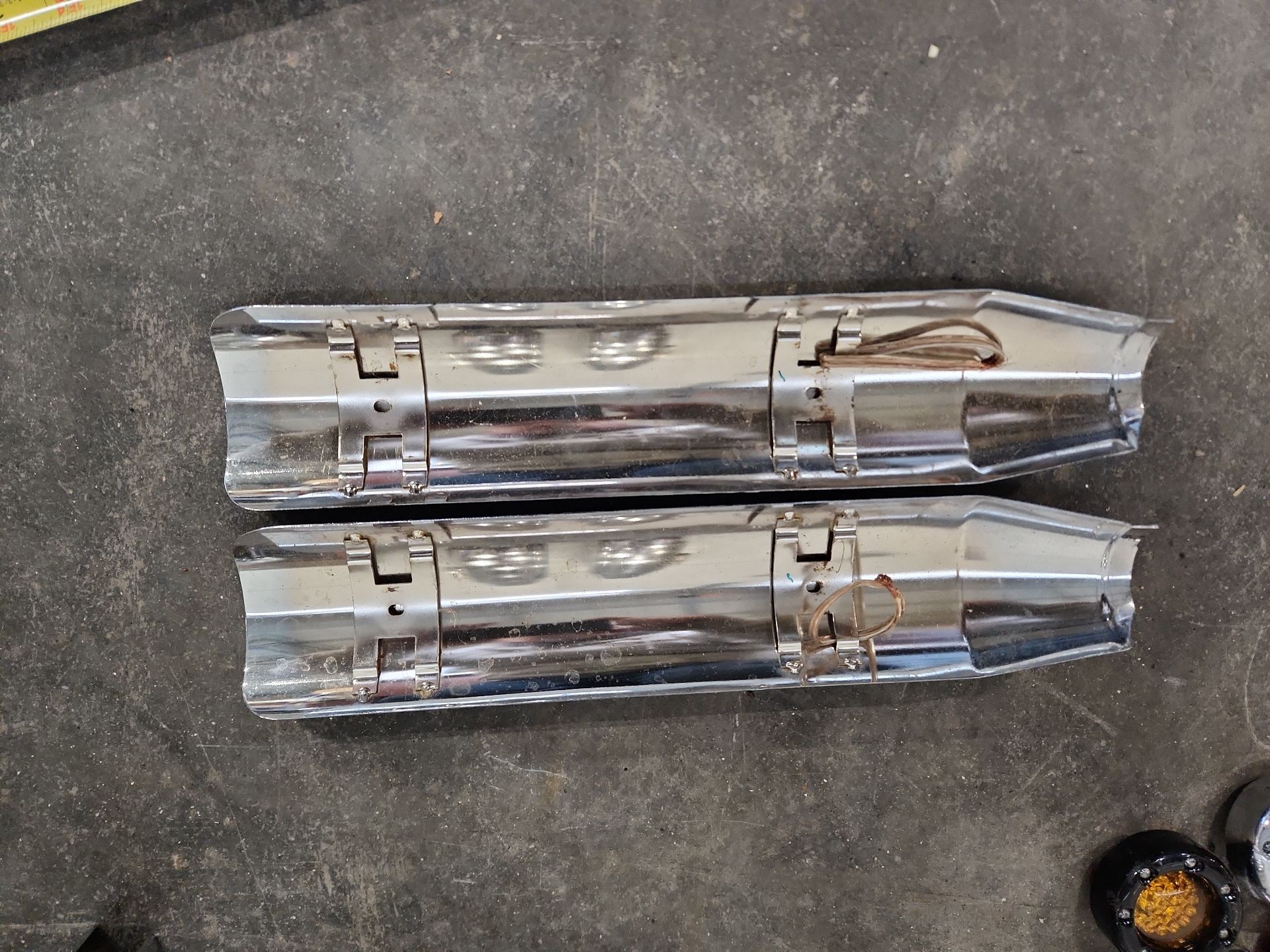Miscellaneous Motorcycle Parts Lot - image 10 of 32