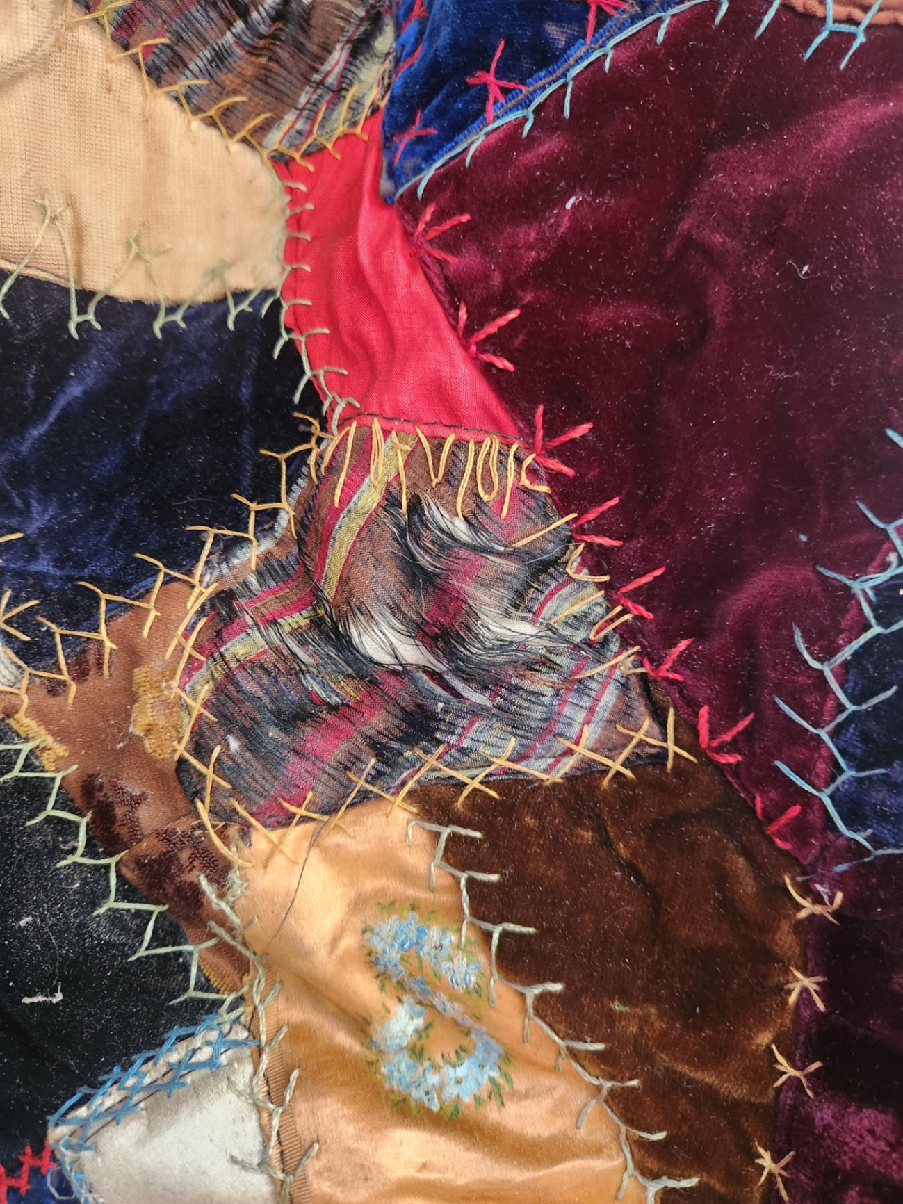 Cradle, Doll, Quilts & Pillow - image 4 of 24