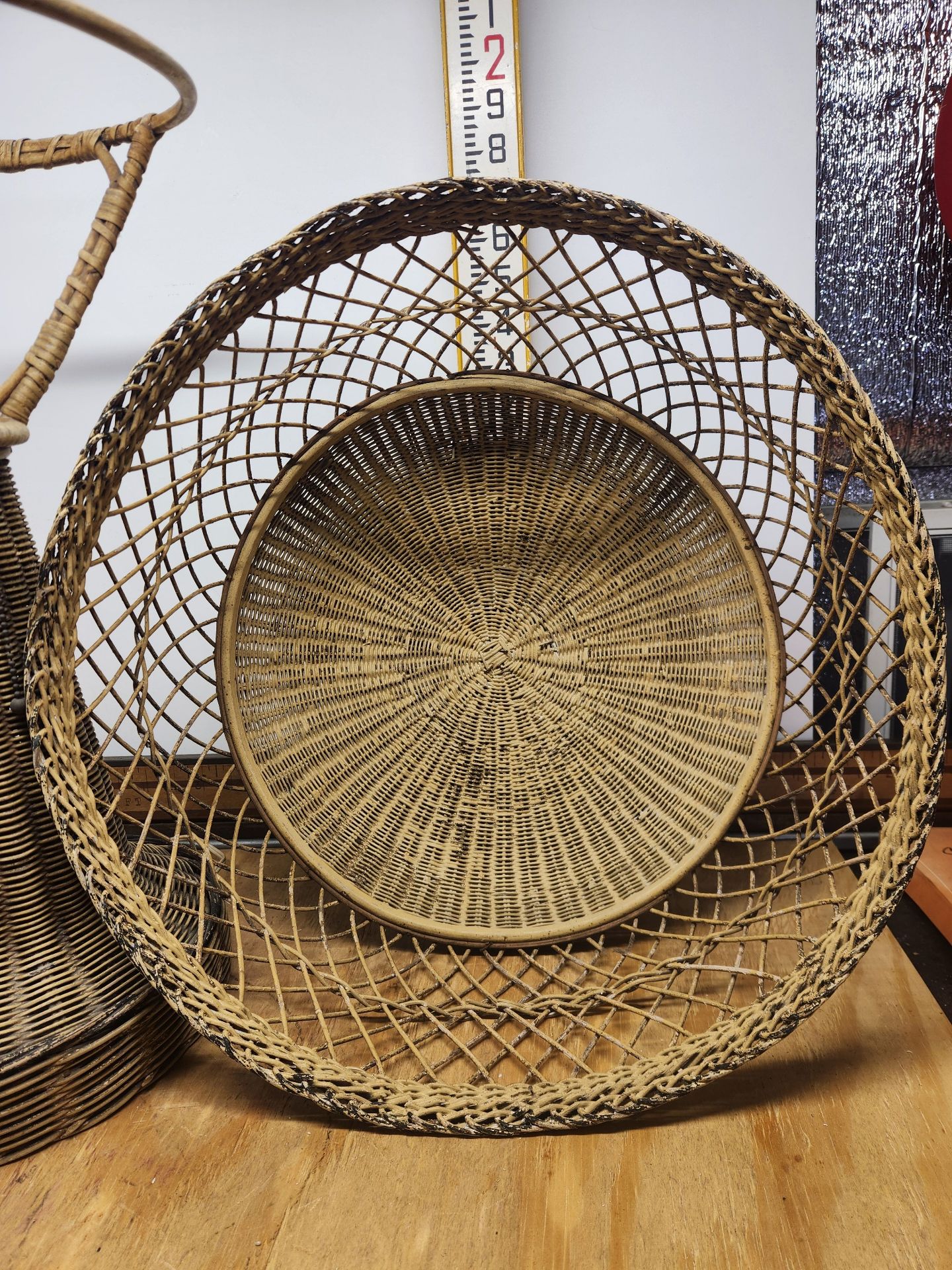 Wicker Lamp - image 4 of 10