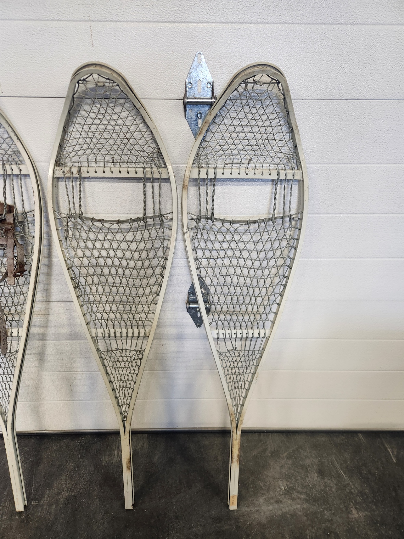 Vintage Magline Snowshoes - image 3 of 9
