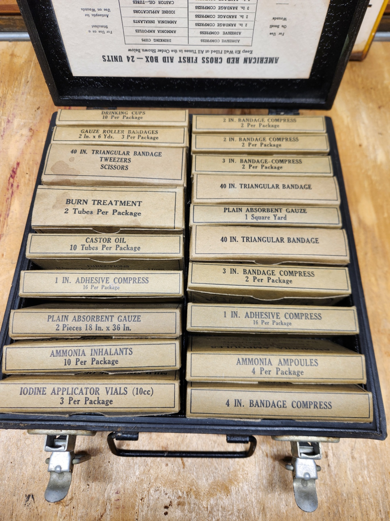 Vintage Red Cross First Aid Kit - image 3 of 8