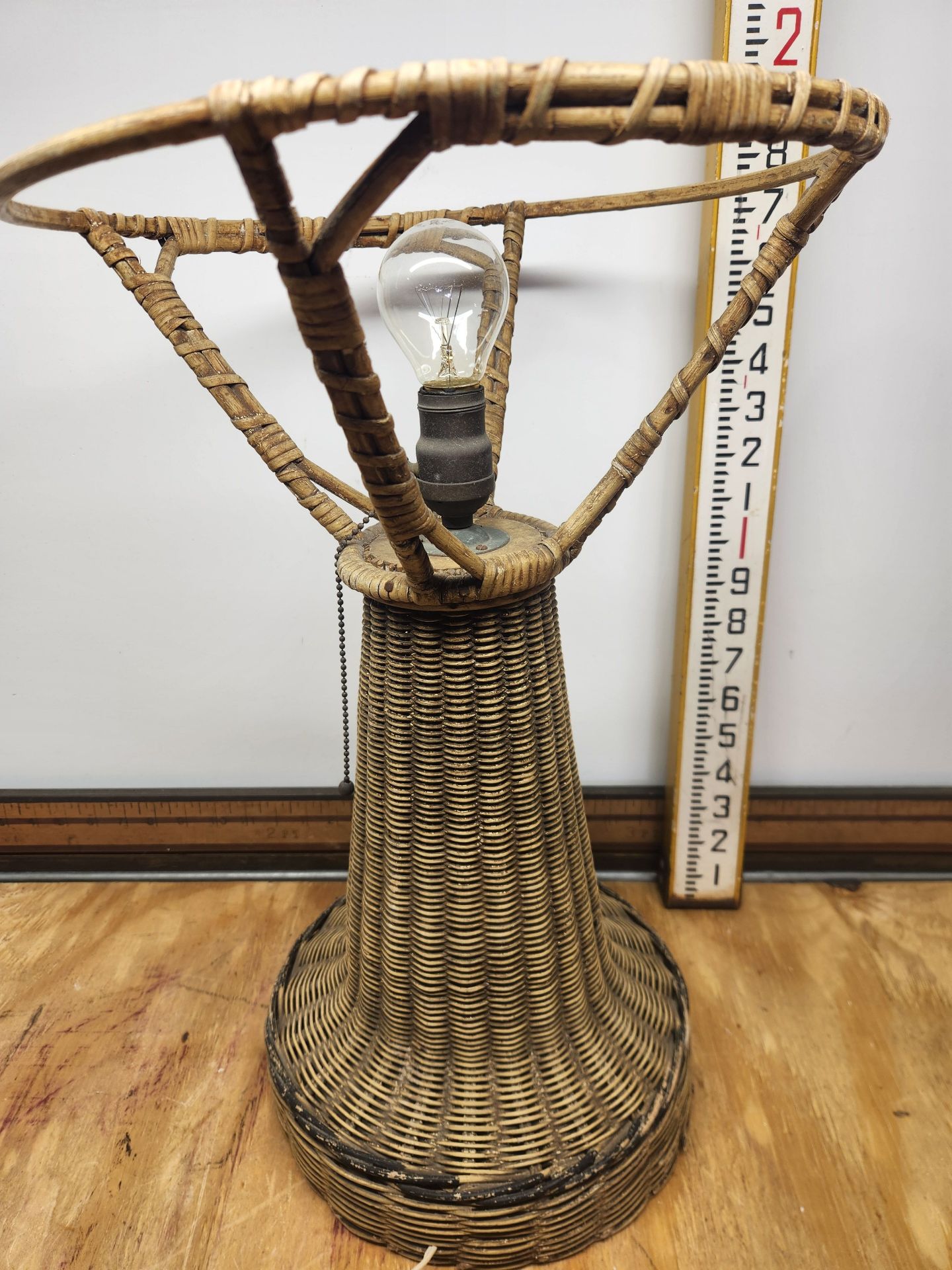 Wicker Lamp - image 7 of 10