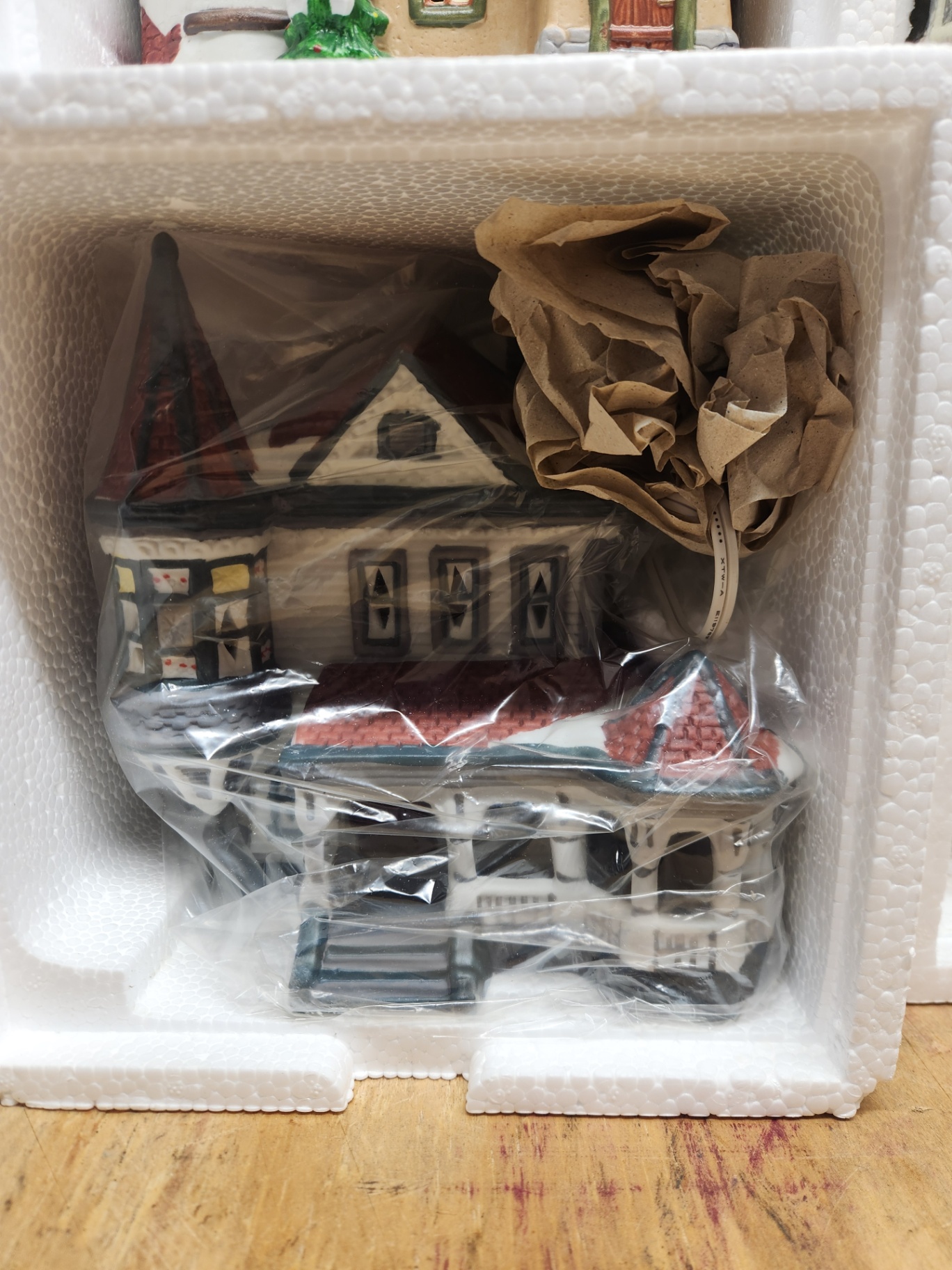 Dickens Keepsake Lot - image 3 of 8