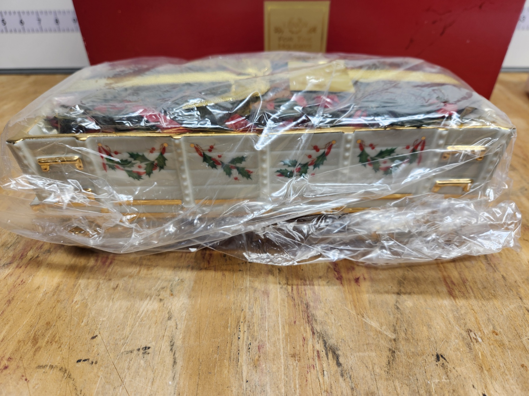 Lenox Holiday Junction Wagon With Potpourri  - image 4 of 10