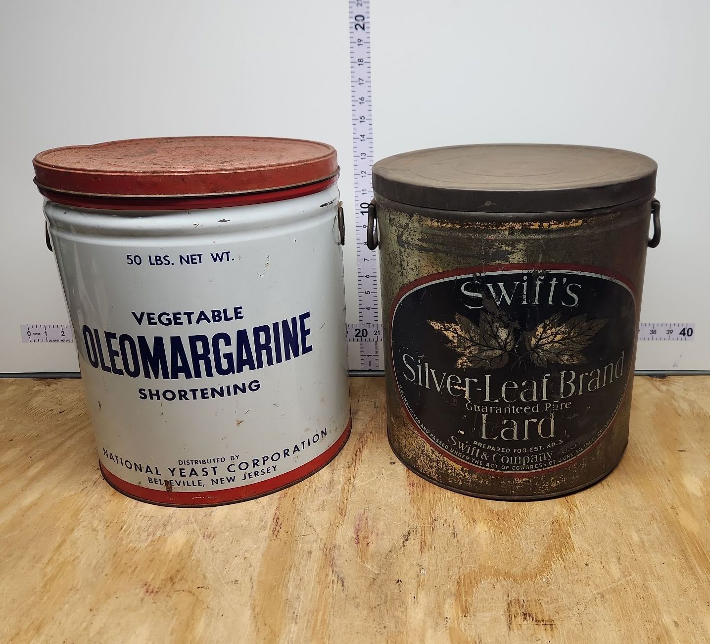 Shortening Tin Lot - image 1 of 11