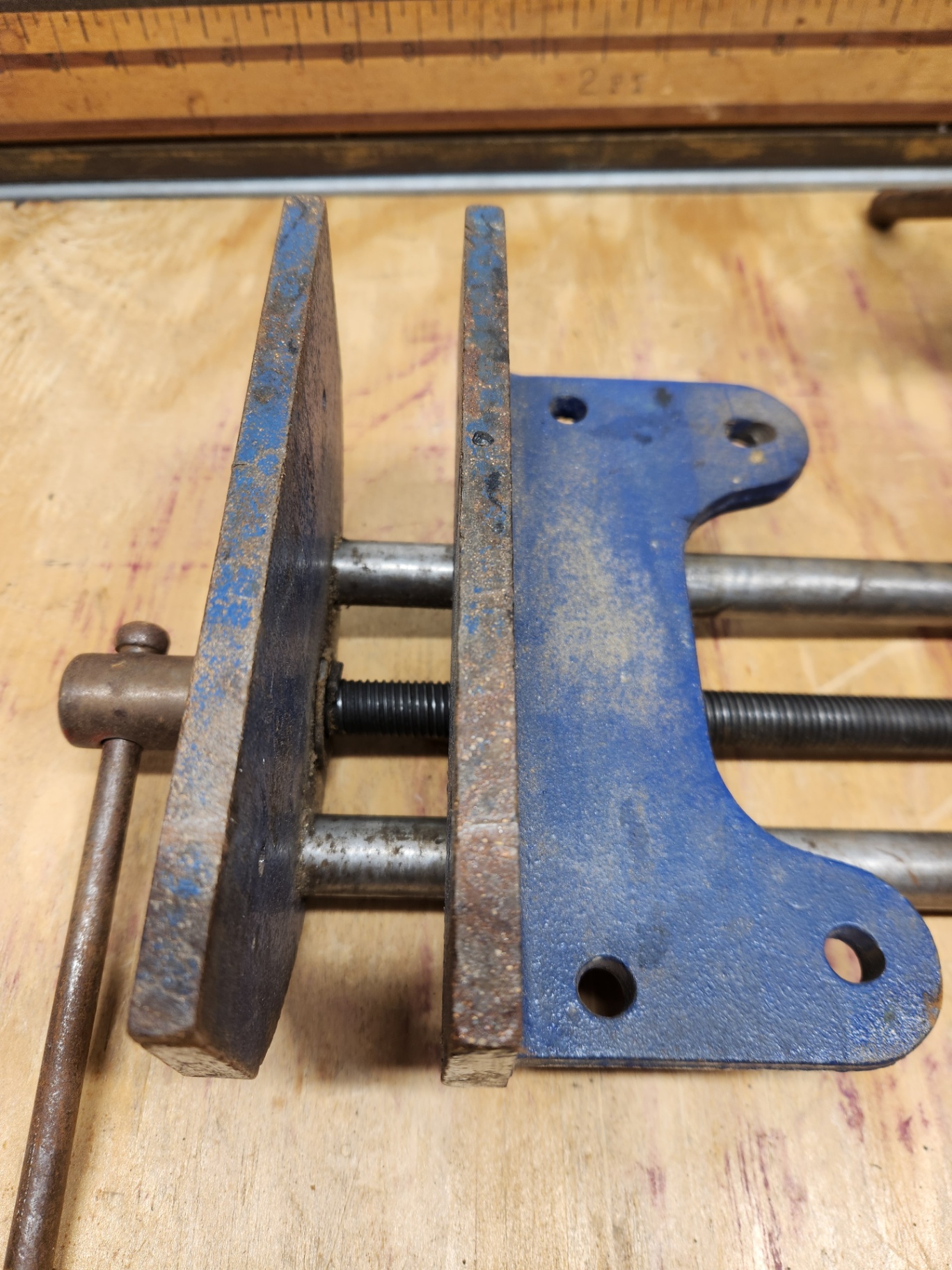 Vise Lot - image 5 of 11