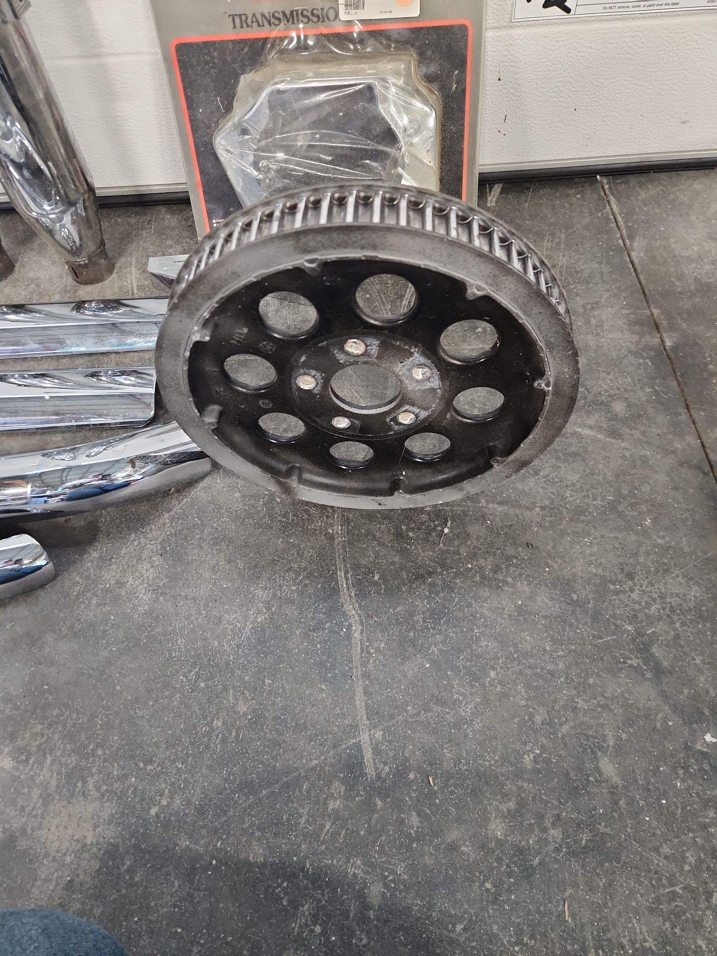 Miscellaneous Motorcycle Parts Lot - image 3 of 32