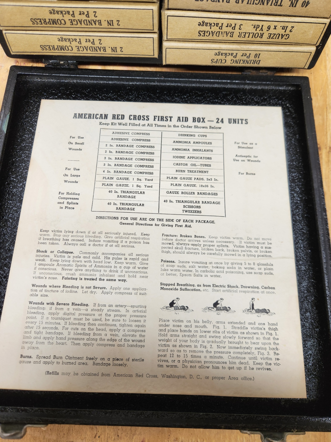 Vintage Red Cross First Aid Kit - image 4 of 8