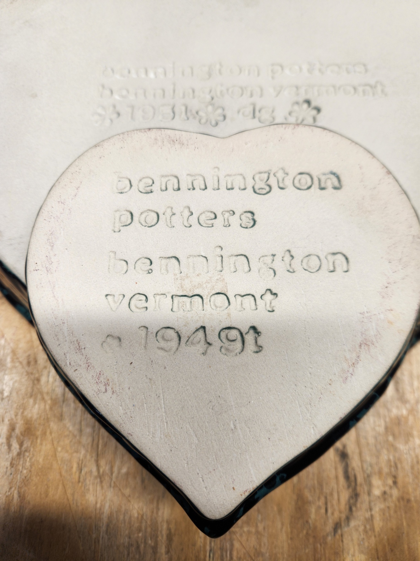 Bennington Pottery Lot - image 6 of 16