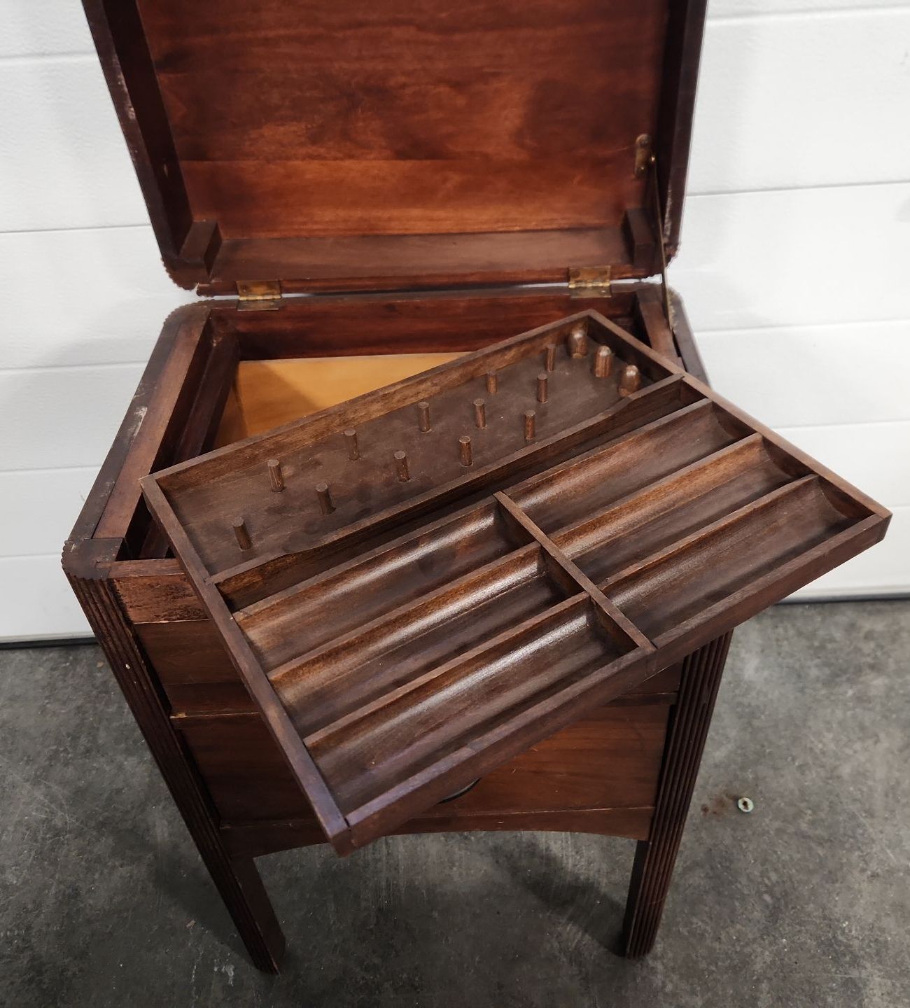 Vintage Sewing Stand - image 7 of 16