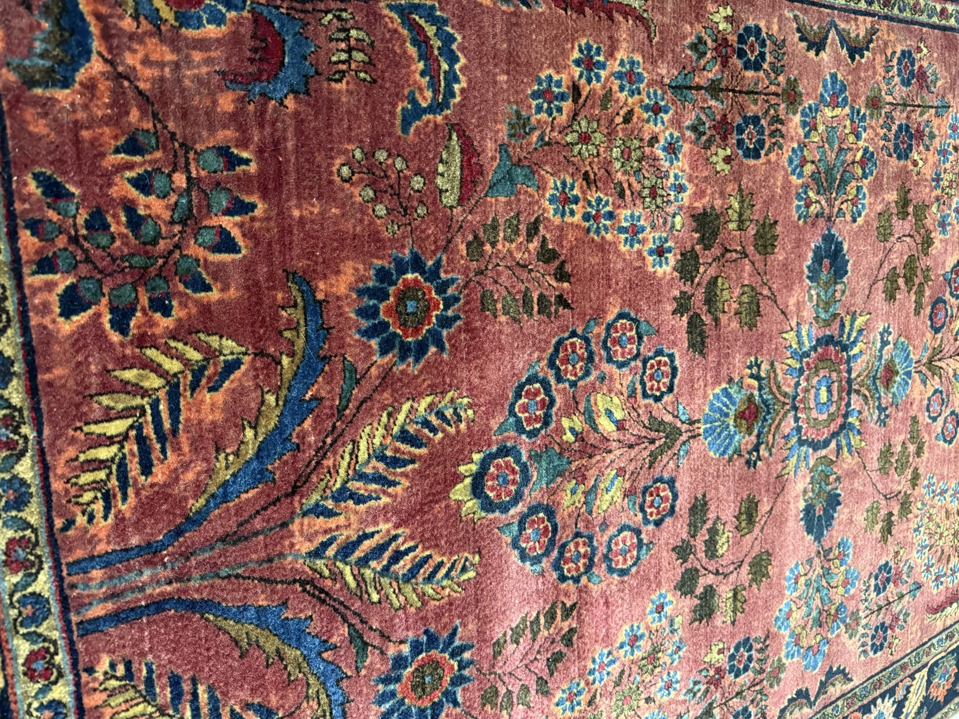  Persian-style floral  rug - image 3 of 7