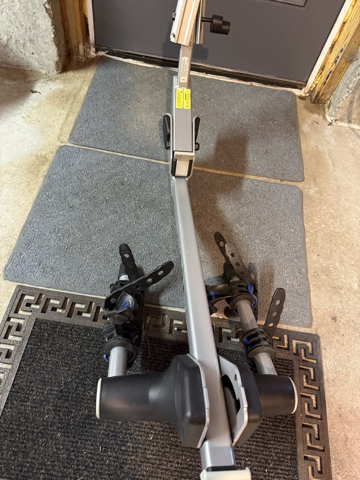 Thule Sweden bicycle carrier frame with pedal arms - image 1 of 3