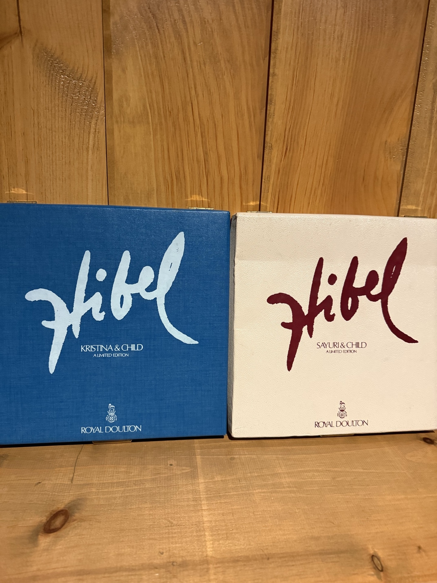 Royal Doulton Edna Hibel-inspired mother-and-child collectible plates - image 8 of 9