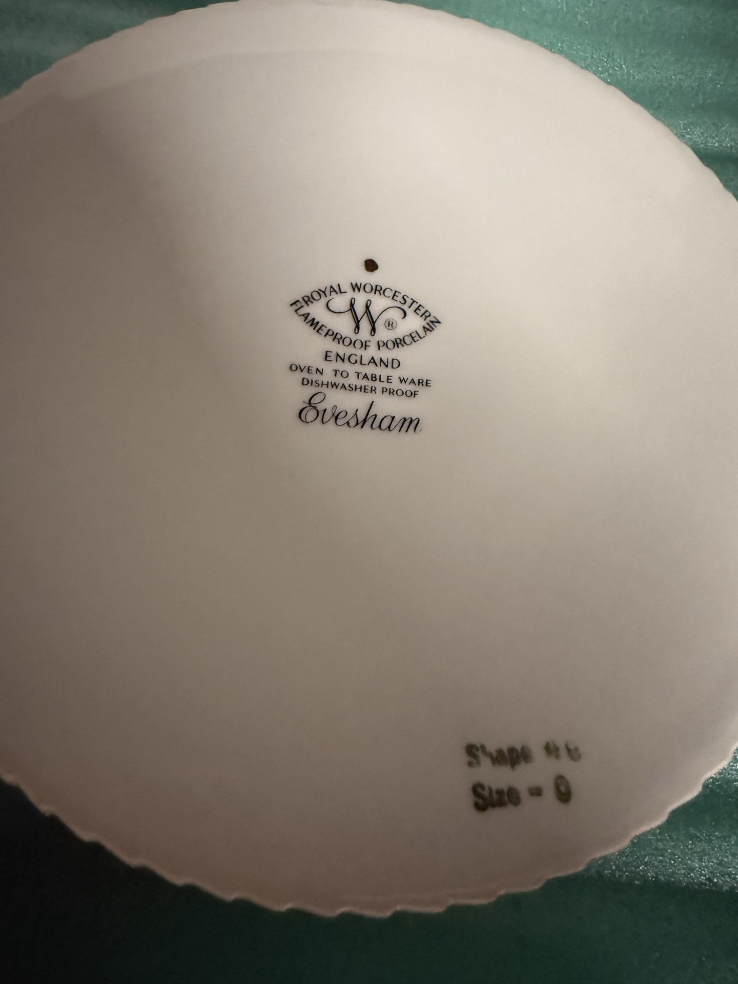 Royal Worcester porcelain lidded bowls and covered dishes with fruit and asparagus motifs - image 4 of 10