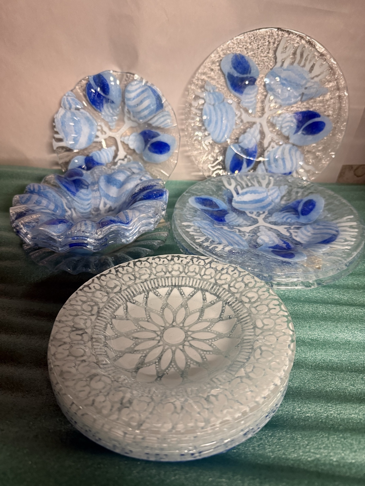 Sydenstricker blue and white glass dish set (14 pieces) - image 1 of 2
