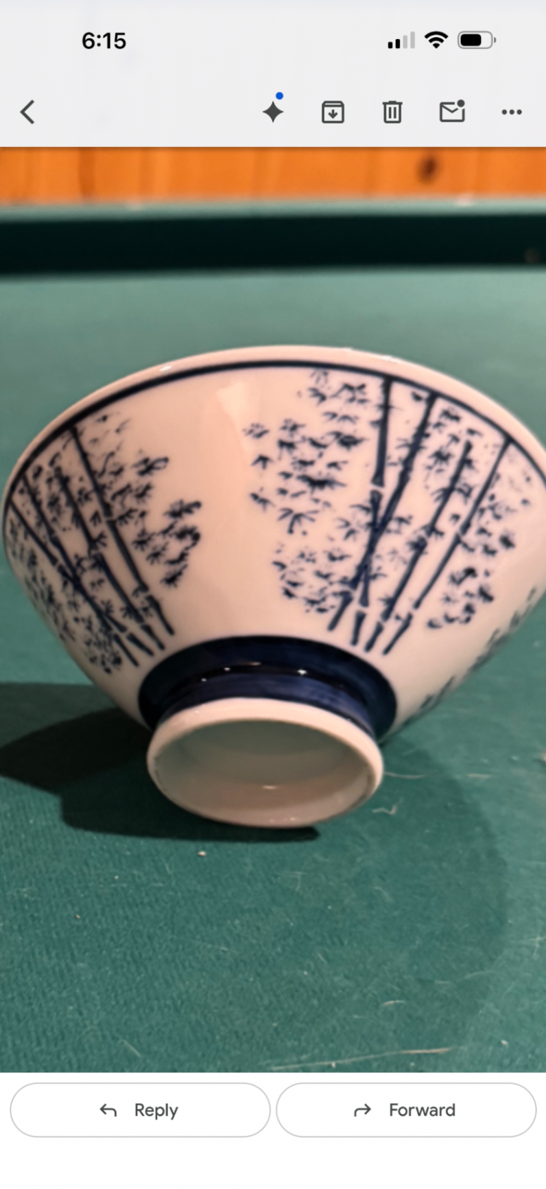 Blue-and-white porcelain bowl and Danish Mother's Day plate (Mors Dag 1972) - image 5 of 6