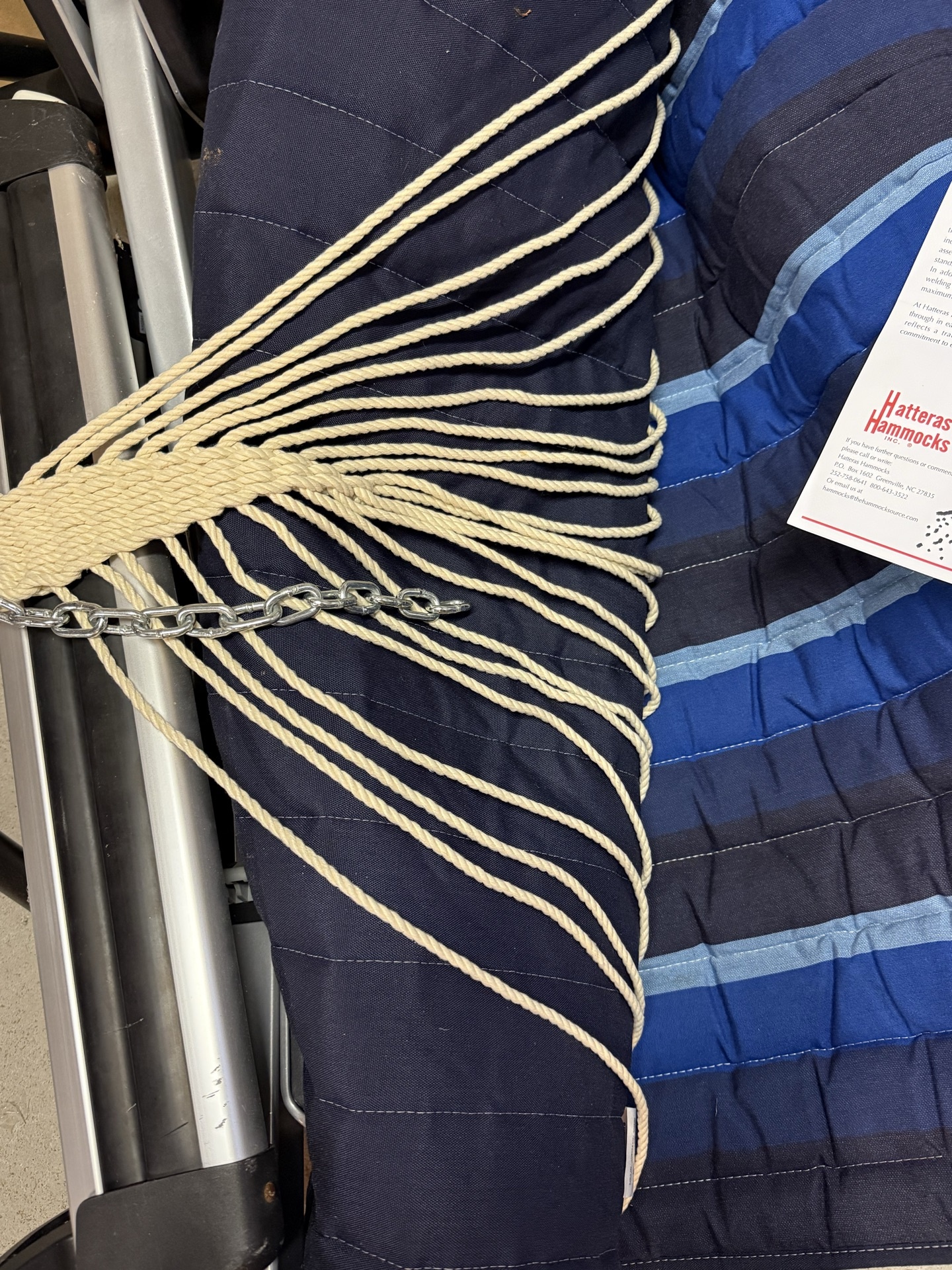 Hammock set with stand and wheel kit with brochures - image 5 of 6