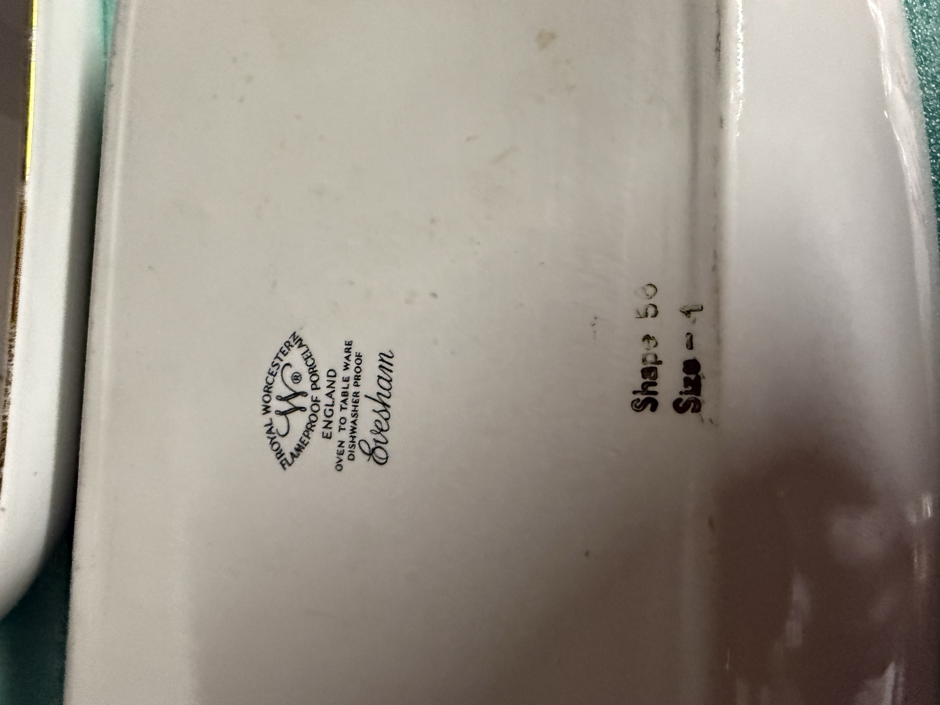 Royal Worcester Evesham porcelain tableware set - image 8 of 10