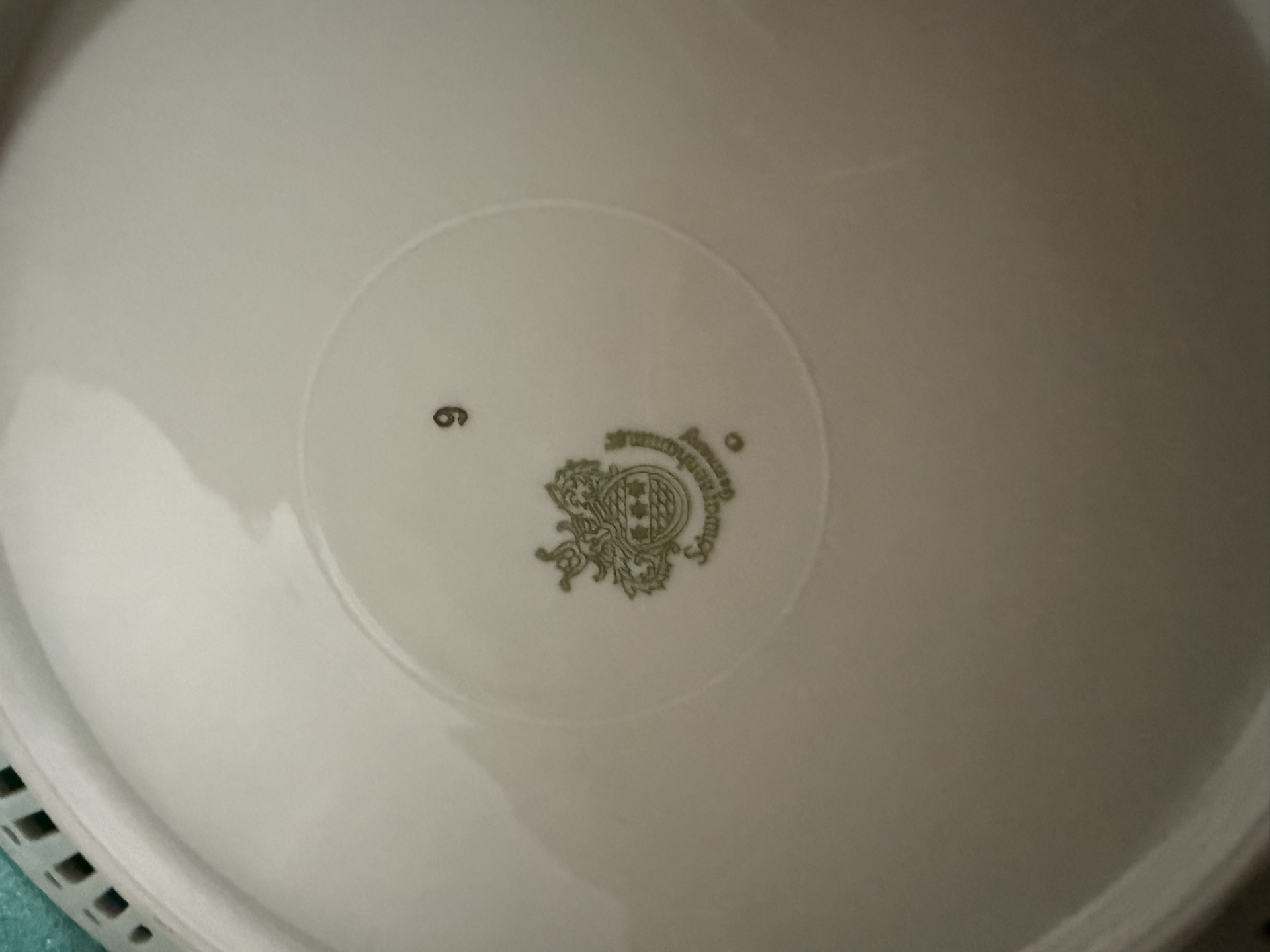 Schwarzenhammer Fruit-pattern porcelain plates with gold trim and perforated rims - image 7 of 8