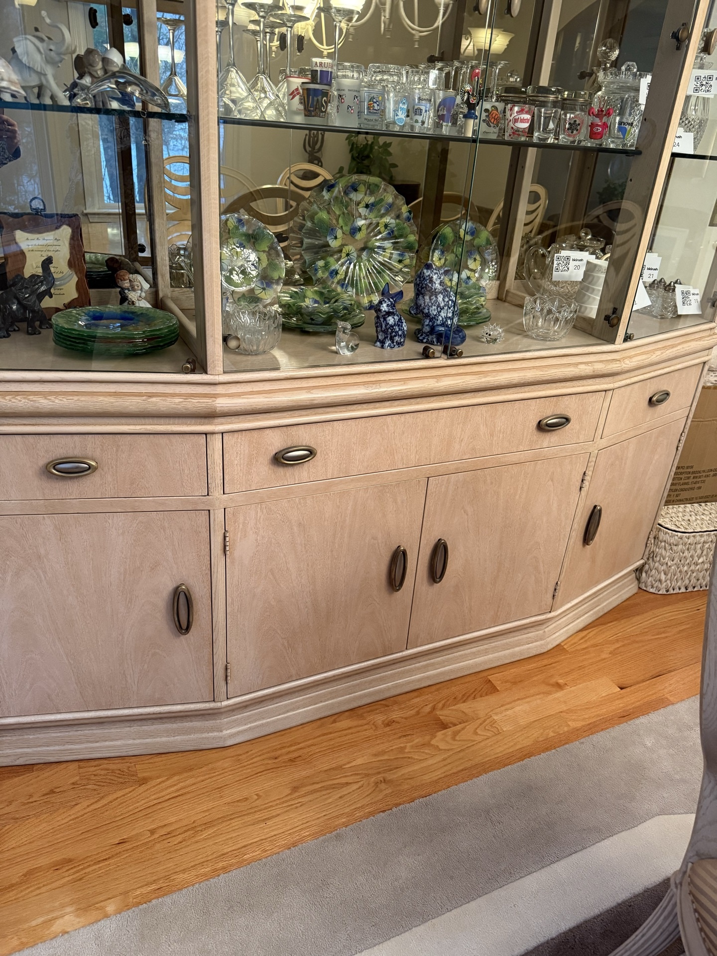 Art Deco Buffet-style china cabinet with glass display - image 3 of 4