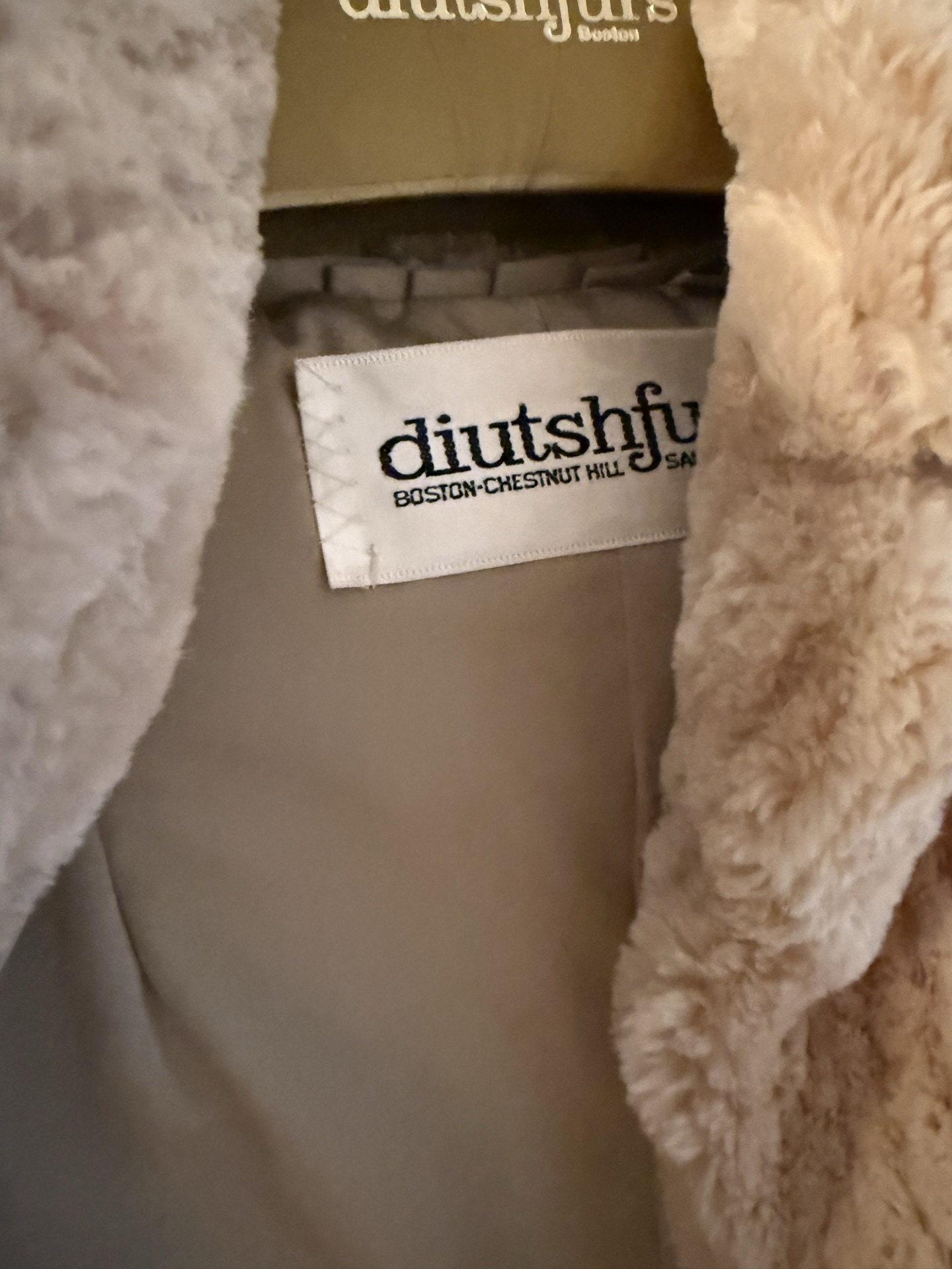 Anne Klein beige fur jacket from Diutshfur - image 2 of 6