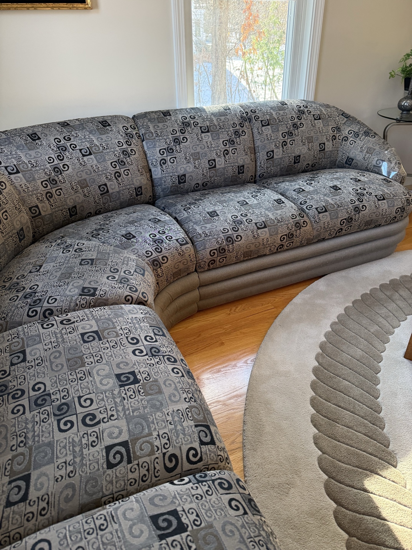Curved gray patterned sectional sofa - image 2 of 5