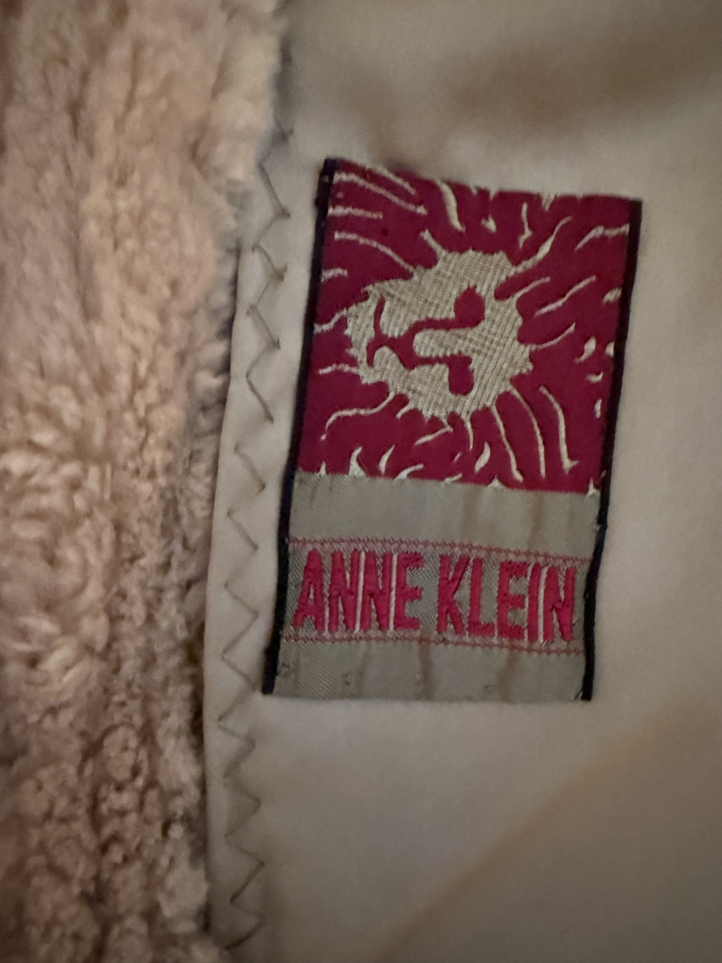 Anne Klein beige fur jacket from Diutshfur - image 3 of 6