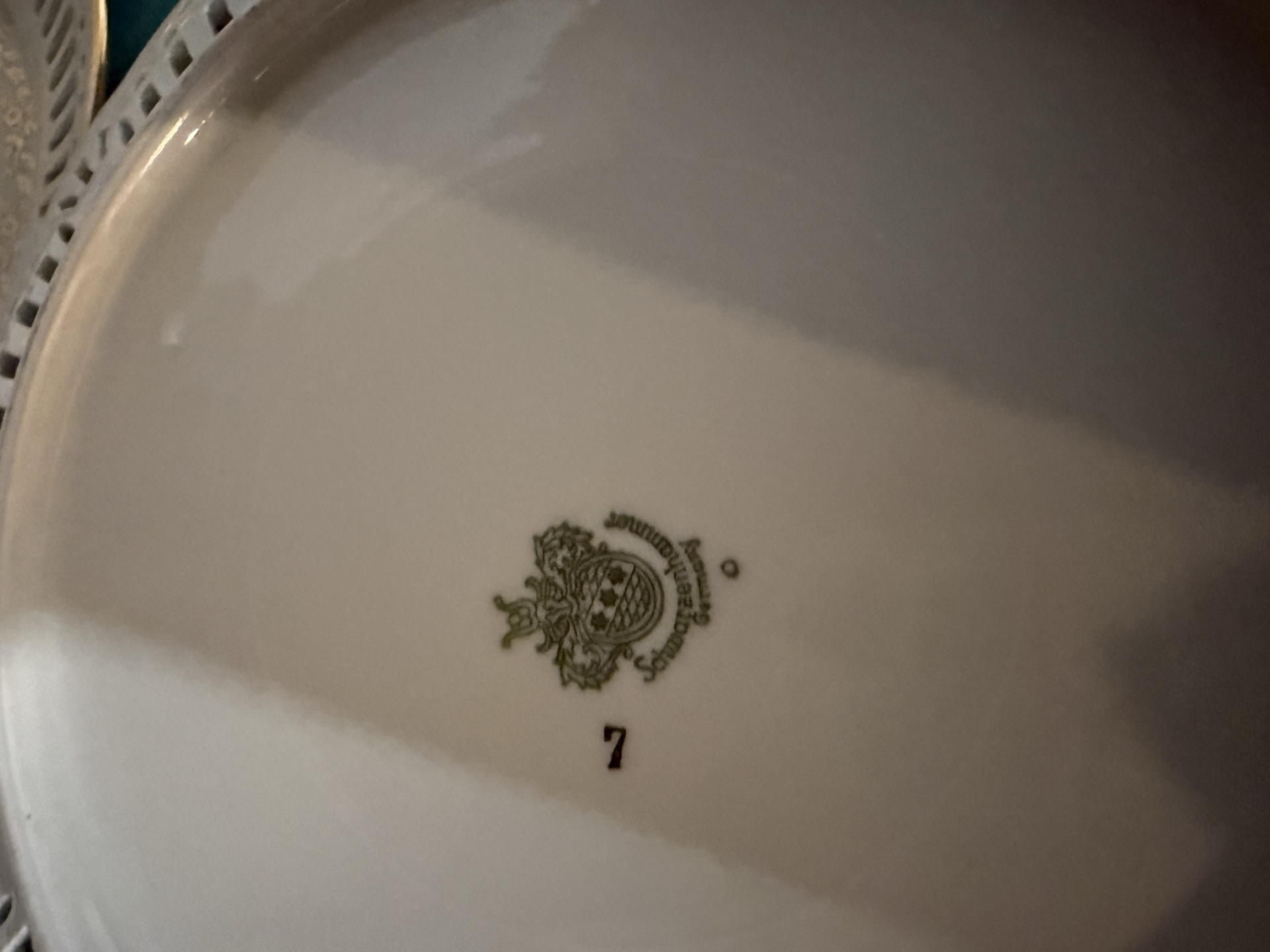 Schwarzenhammer Fruit-pattern porcelain plates with gold trim and perforated rims - image 5 of 8