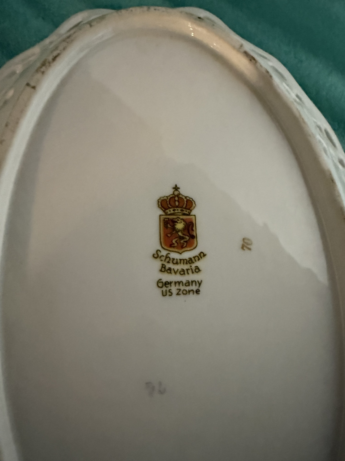 Set of four decorative porcelain plates with floral designs - image 9 of 10