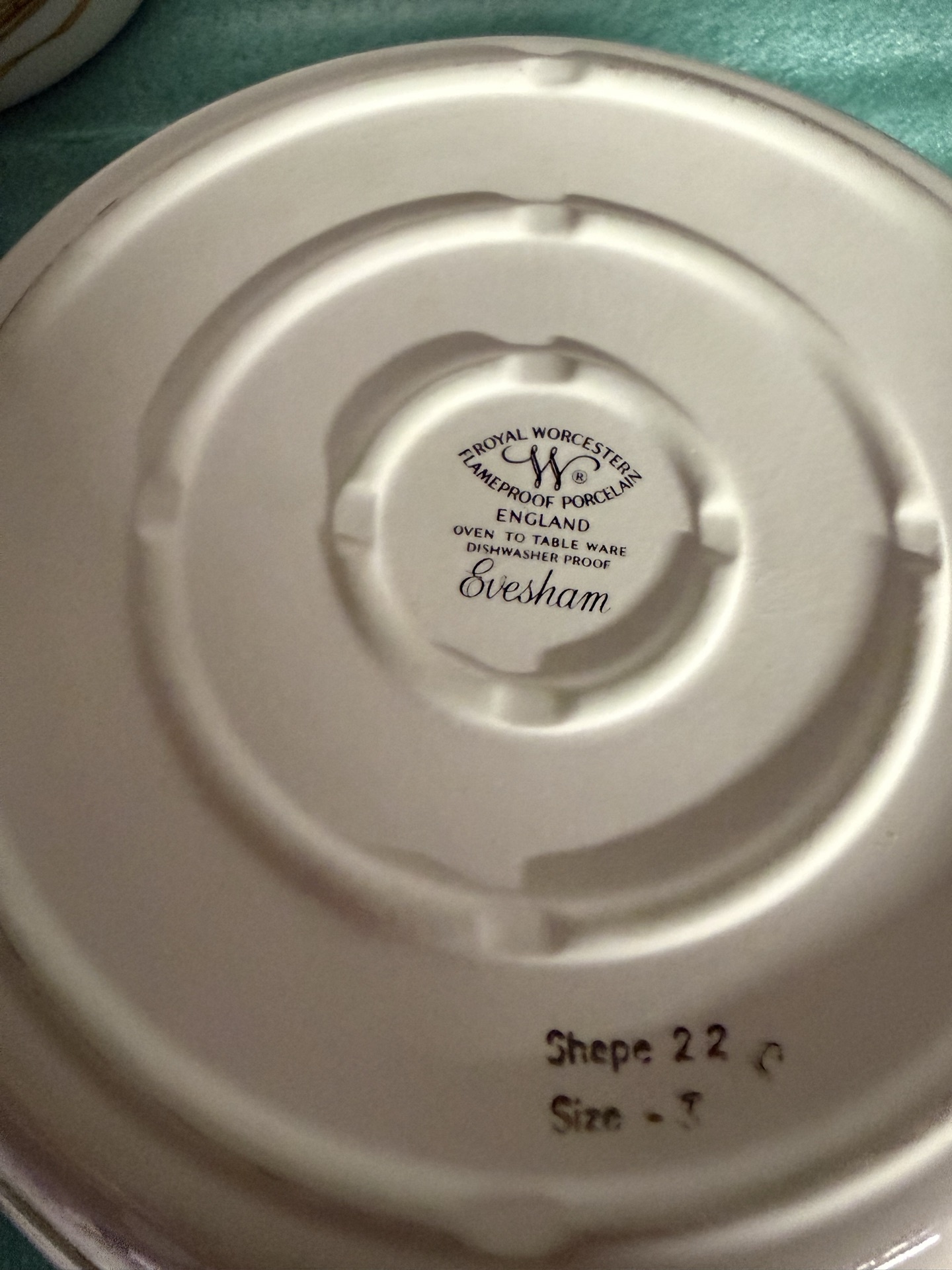 Six-piece Royal Worcester Evesham Covered Casseroles - image 5 of 8