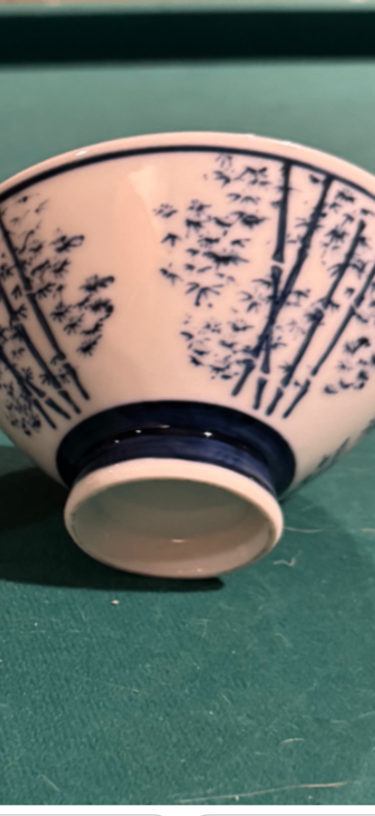 Blue-and-white porcelain bowl and Danish Mother's Day plate (Mors Dag 1972) - image 1 of 6
