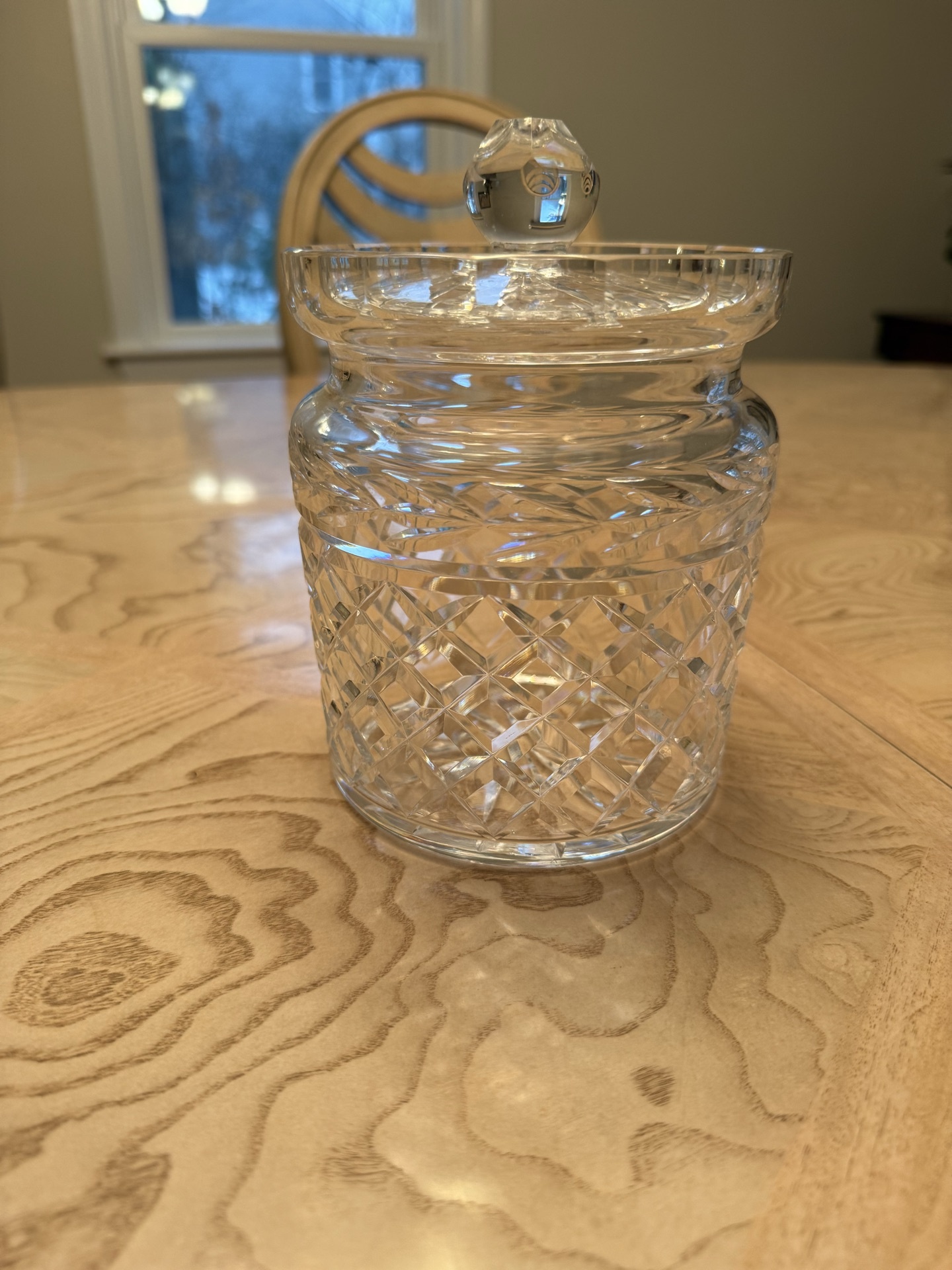 Crystal cut-glass jar with lid - image 1 of 4