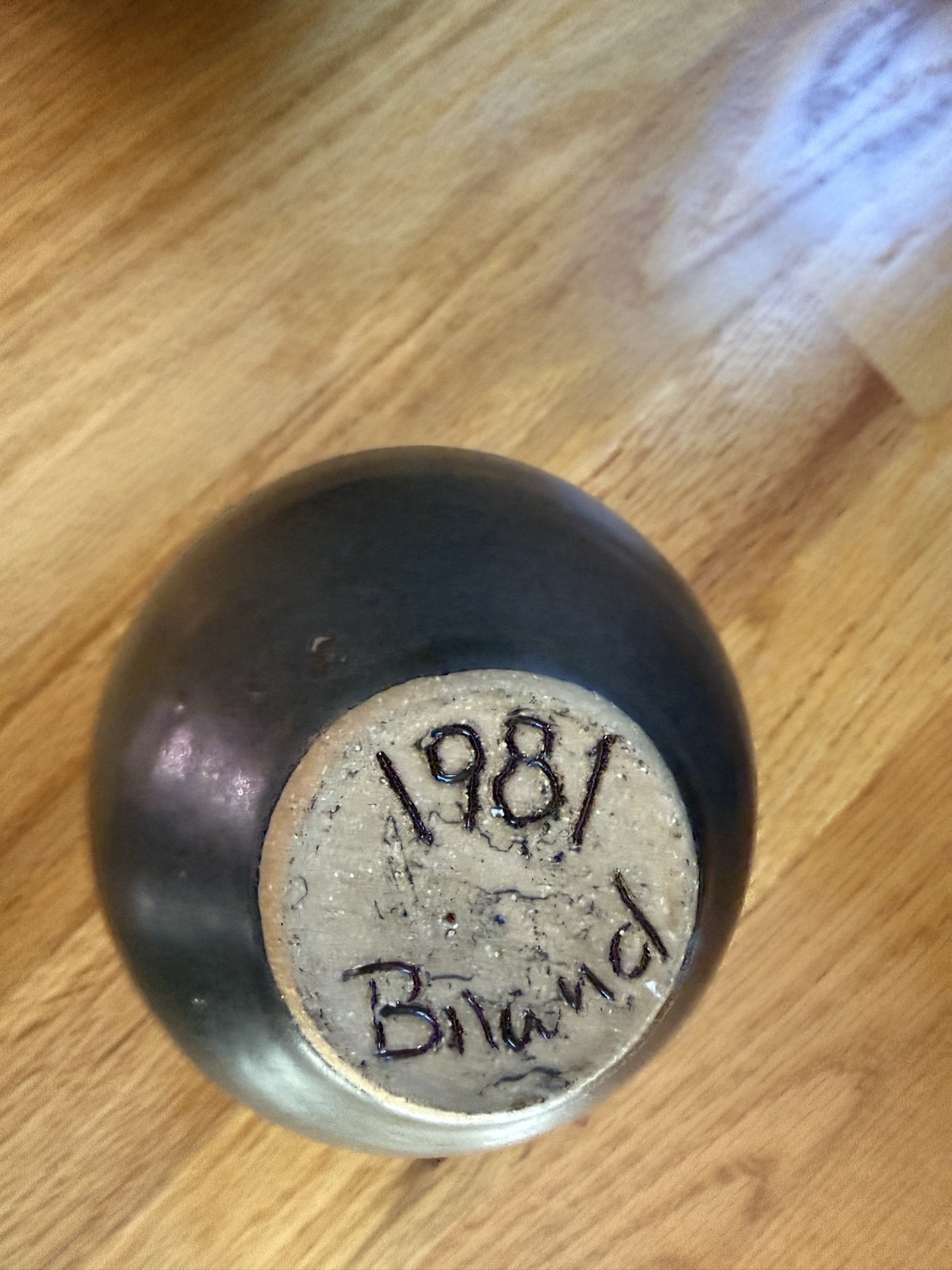 Two ceramic vases with varying glazes   - image 3 of 4