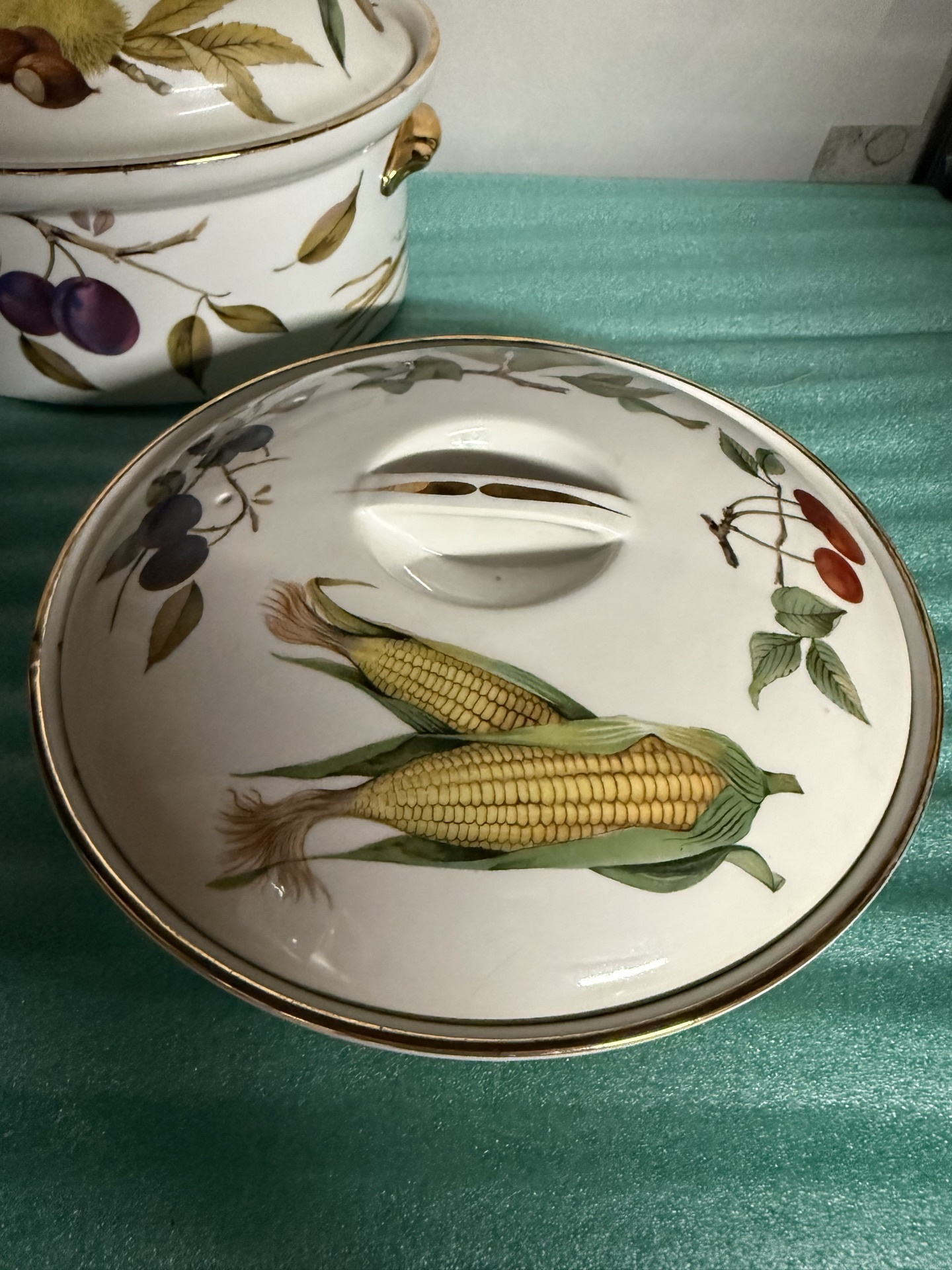 Six-piece Royal Worcester Evesham Covered Casseroles - image 2 of 8